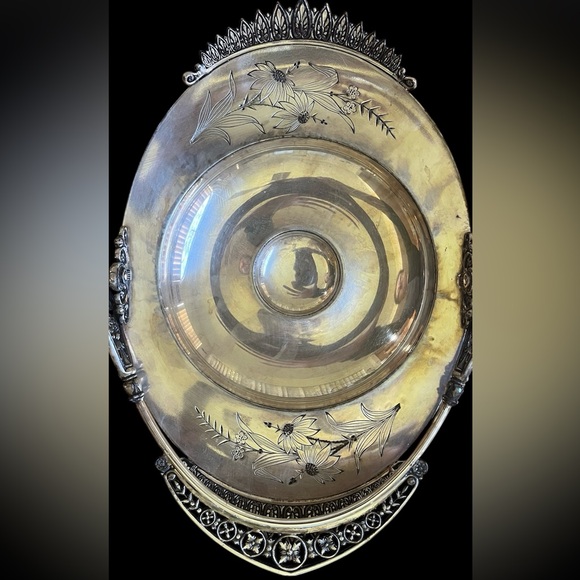Antique James W Tufts Boston 4 layer silver plated dish - Picture 10 of 12